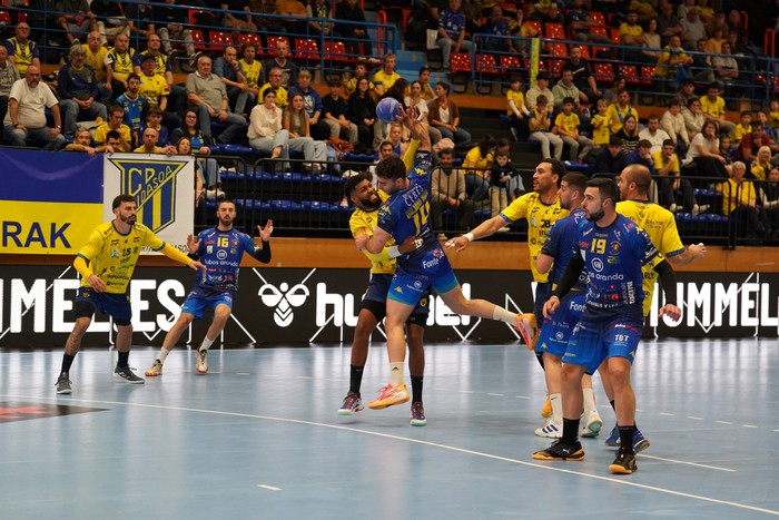 Asobal eskubaloi ligako taldeen arteko lagunartekoa bihar