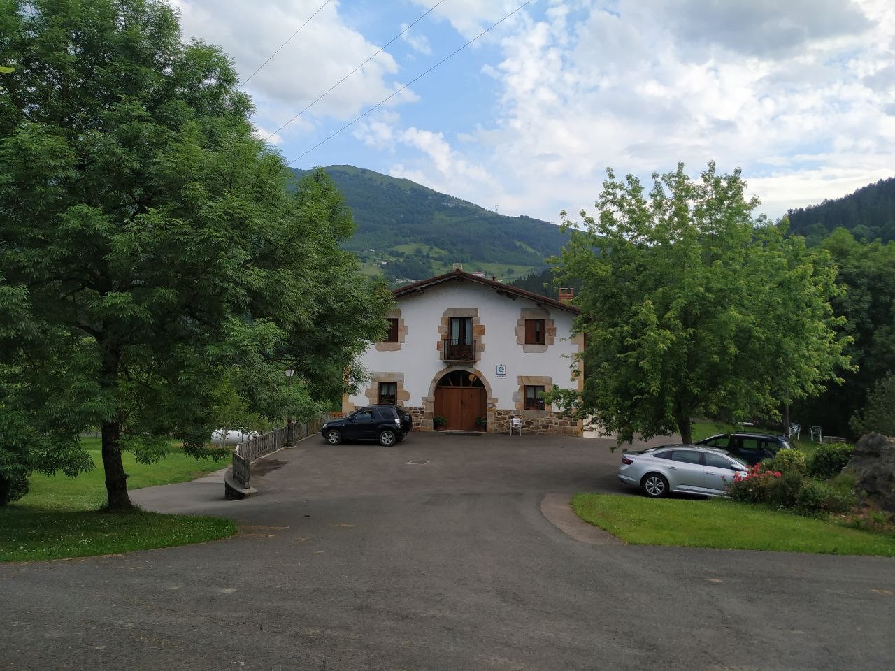 Mugimendua igarri arren, normaltasuna helmuga