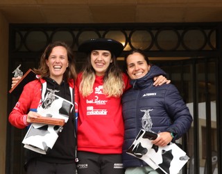 Ahuntzen mendi lasterketako podiuma iruditan