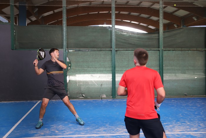 AKEk tenis, padel eta squash eskolak jarriko ditu martxan urrian