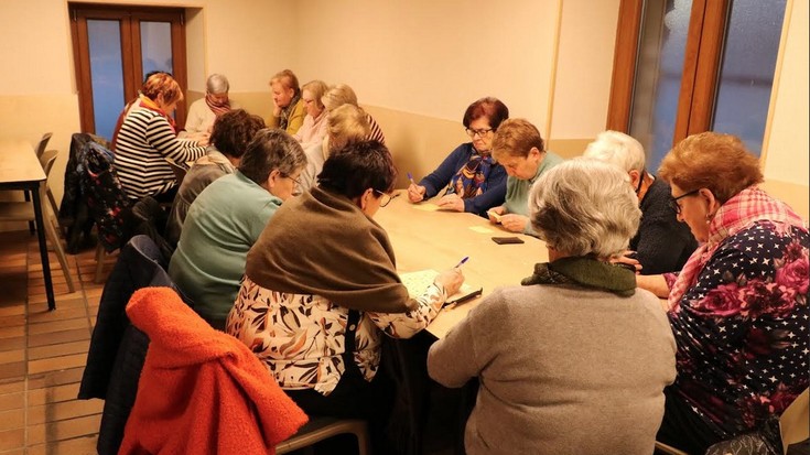 Erretiratuek bingo saioa egin dute