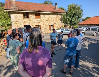 Larrialdi Taldea auzoz auzoko bisitak egiten hasi da