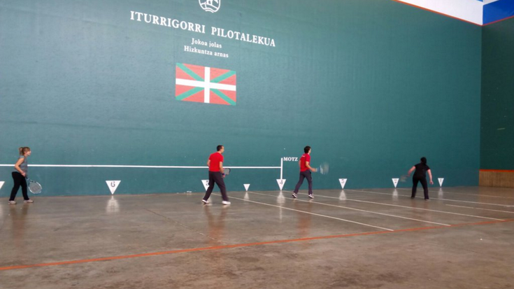 Frontenis txapelketa mistoaren azken partiduak jokatuko dituzte aste bukaeran