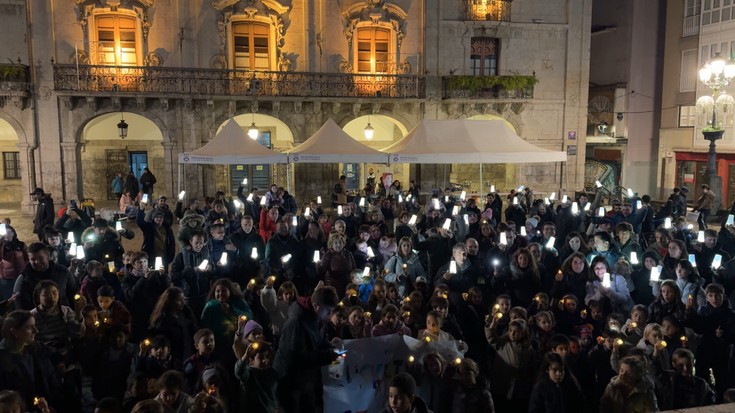 Euskararen Pizkunde berri baterako lehen argi-izpiak Arrasateko herriko plazan