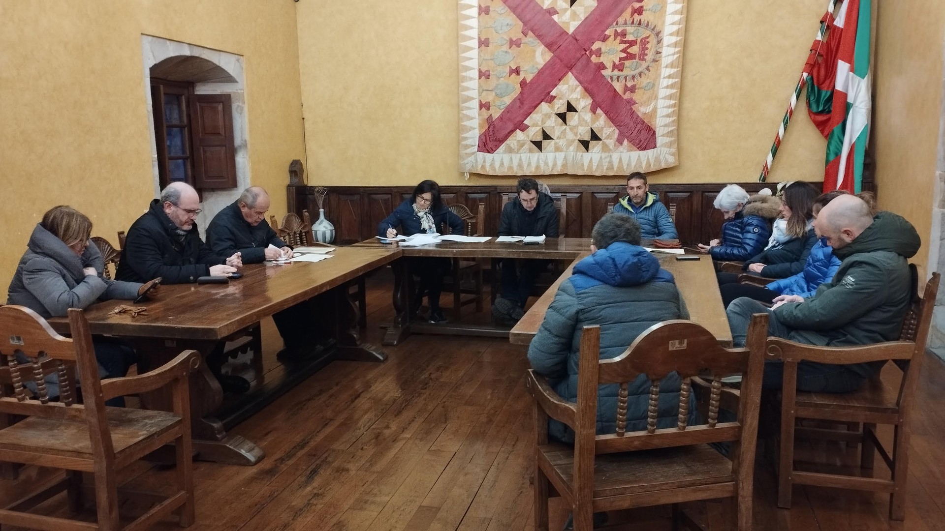 M8ko aldarriekiko atxikimendua adierazi dute udal taldeek