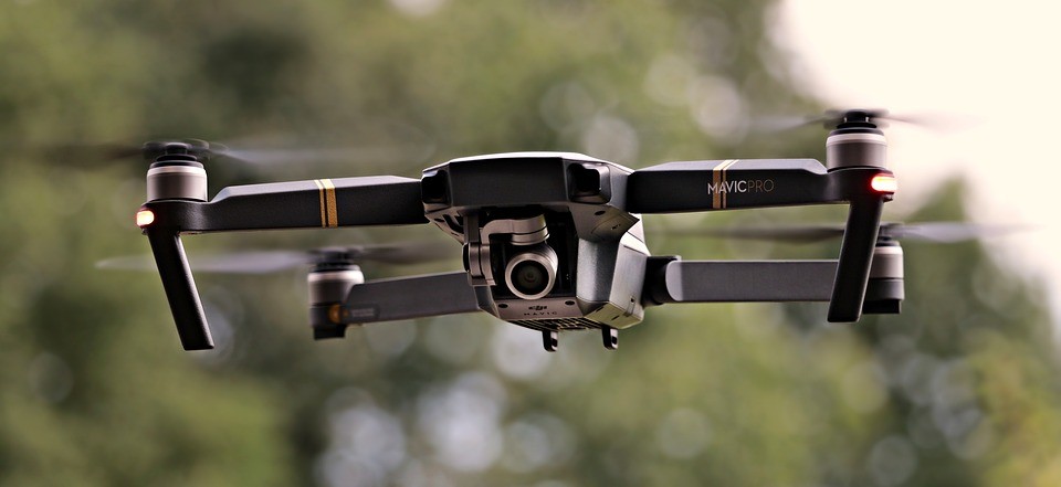 Dronak pilotatzen ikasteko ikastaroa egingo dute Bergarako gaztelekuan