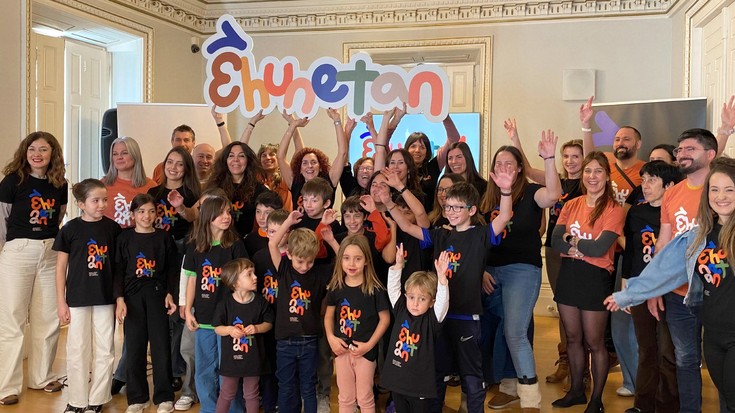 Euskal Eskola Publikoak ehunduta dagoen sarea dela erakutsiko du Santurtziko jai handian