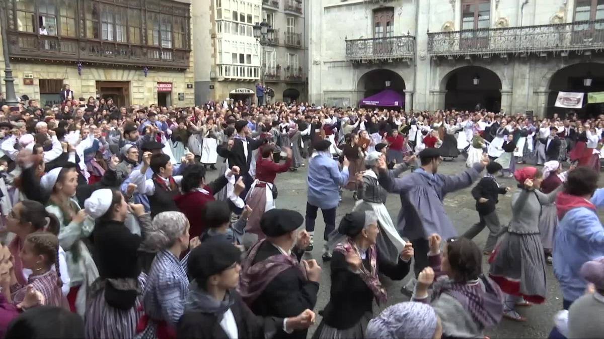 Indarkeria matxistaren prebentziorako eta sentsibilizaziorako gunea jarriko dute santamasetan