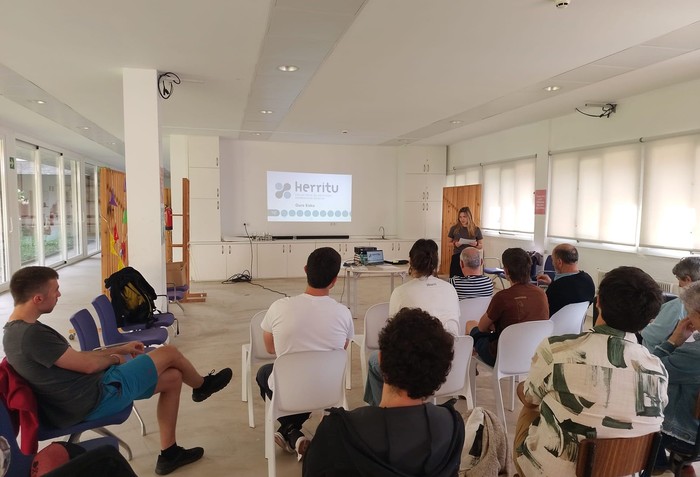 Euskal komunitatea trinkotzeko helburuarekin, abian da Herritu ekimena