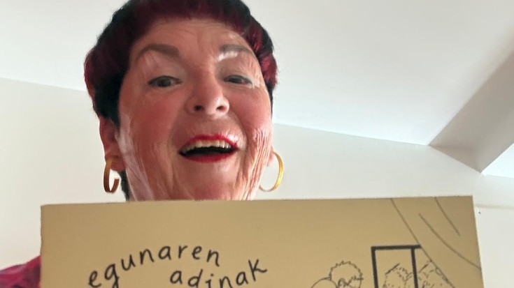 Mariasun Landa: "Zahartzeko modu berriak etorriko dira eta horiekin batera aurrera egiten ikasi behar dugu"