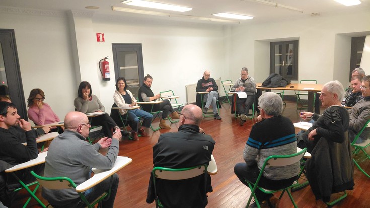 Nazio elkarrizketa, memoria bizia eta etxebizitza proiektuak izan ditu berbagai Eskoriatzako EH Bilduk