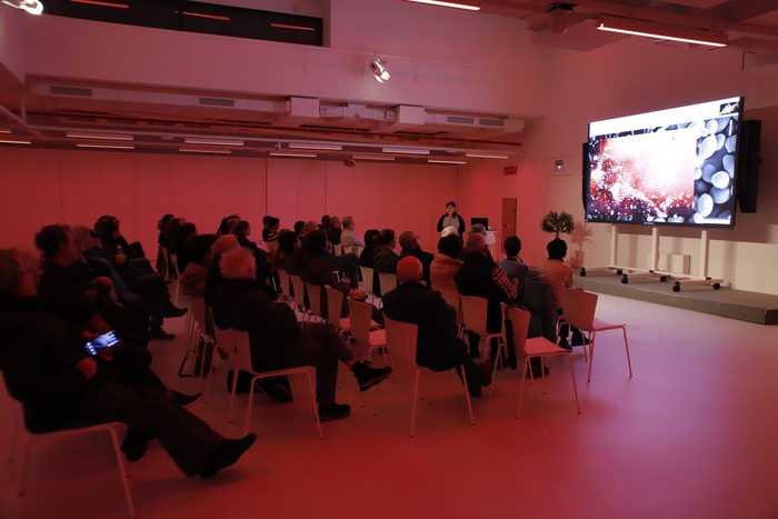 Esti Sarrionandiaren hitzaldiarekin abiatu dute Mikopoteoa