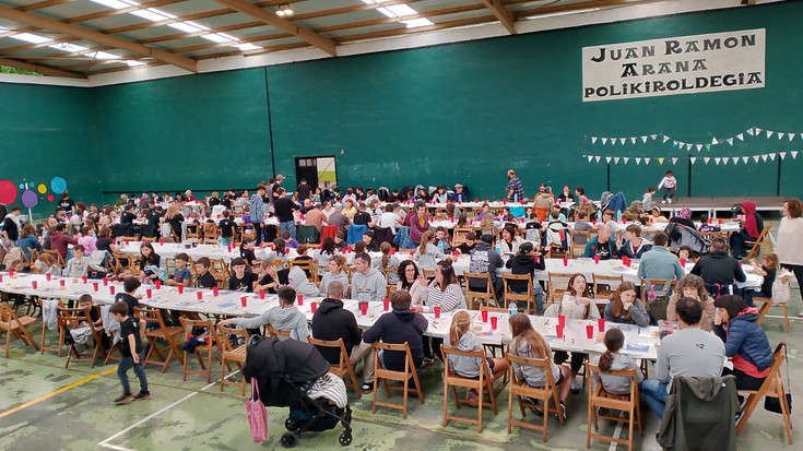 Gaur eta bihar artean erosi ahalko dira Almeneko bazkarirako tiketak