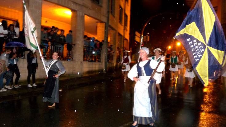 Inoizko danborradarik zaratatsuena espero da San Martin jaietarako