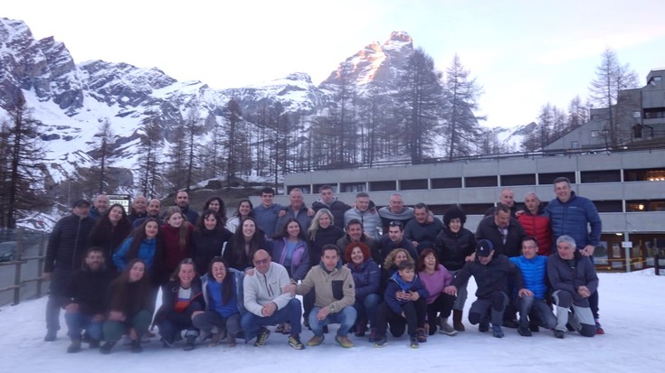 Besaideko 43 lagun Alpeetan izan dira