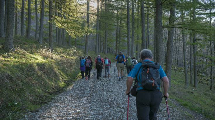 Aizkorri Aratz natura parkeko irteeren egitaraua gertu dute Arantzazun