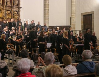 Bergarako Orfeoiak 'Gabon ispilua' kontzertua emango du, bi emanalditan