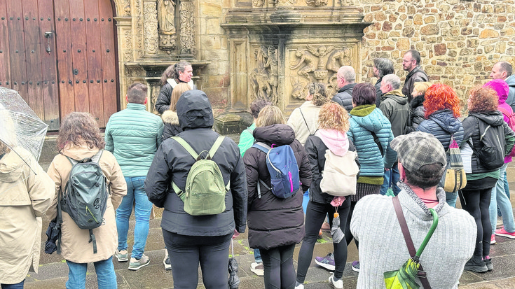 Barnealdeko turismoaren gorakadari eusteko eskaintza opor egunetan