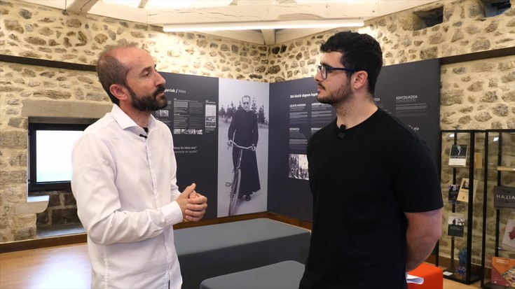 Mondragon Korporazioan ere erreferente izaten jarraitzen du Arizmendiarrietak 50 urteren ondoren