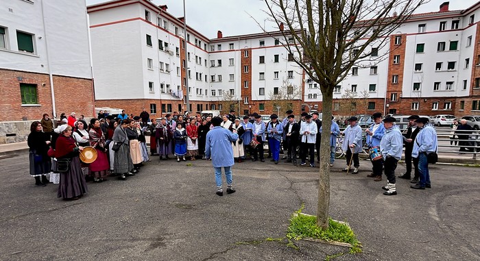 Otsailaren 4an aterako da Santa Ageda abesbatza kantu-eskean