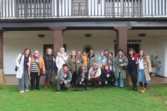 Sorginak Emakume Elkartekoek ez diote hustik egin Martxoaren 8ari