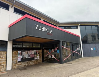 Debagoieneko zenbait udaletako langileek greba egin dute, lan baldintzak hobetzeko