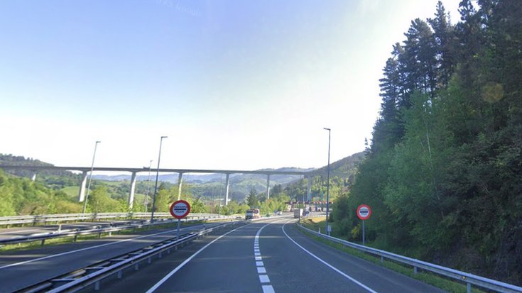 AP-636 errepidea itxiko dute Bergaran, Beasaingo noranzkoan, gaur gauean