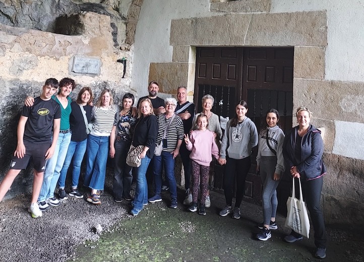 'El ladrón de rostros' liburuaren lokalizazioak ezagutzen