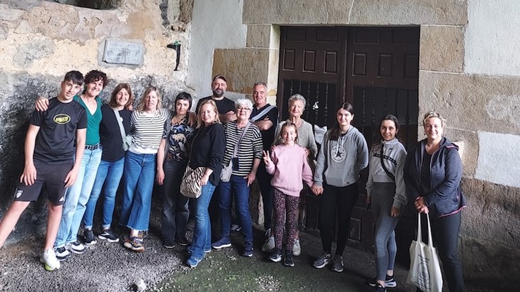 'El ladrón de rostros' liburuaren lokalizazioak ezagutzen