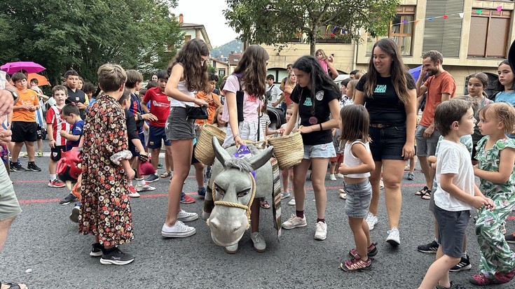Astotrastok hasi ditu jaiak Trianan
