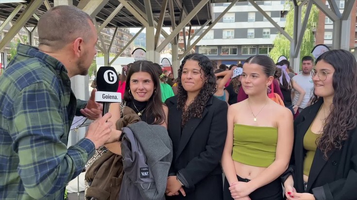 Kultura eta euskara ardatz, Piztu Plaza jaialdia egin dute Arrasaten