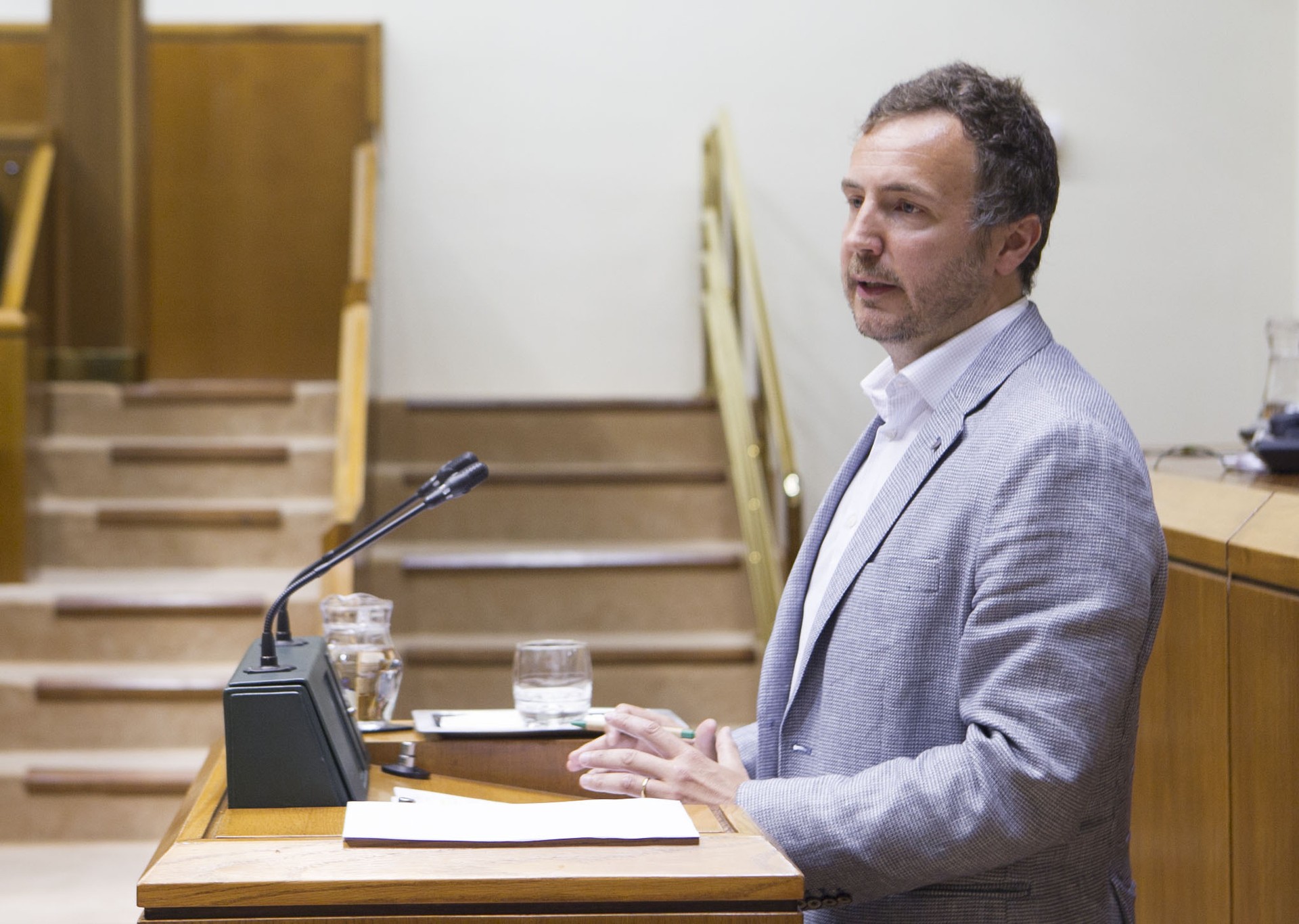 Kerman Orbegozo: “Osasun Saila eta Osakidetza zuzen eta zorrotz ari dira azkeneraino iristeko eta beharrezko neurriak hartzeko”