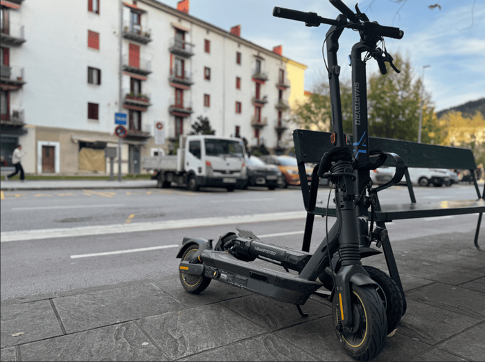 Udaltzaingoak legez kanpo zeuden bi patinete elektriko konfiskatu ditu