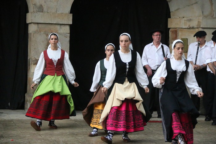 Mairuaren Alardea egin dute Antzuolan - 88