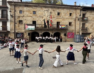 Hasi da festa Antzuolan