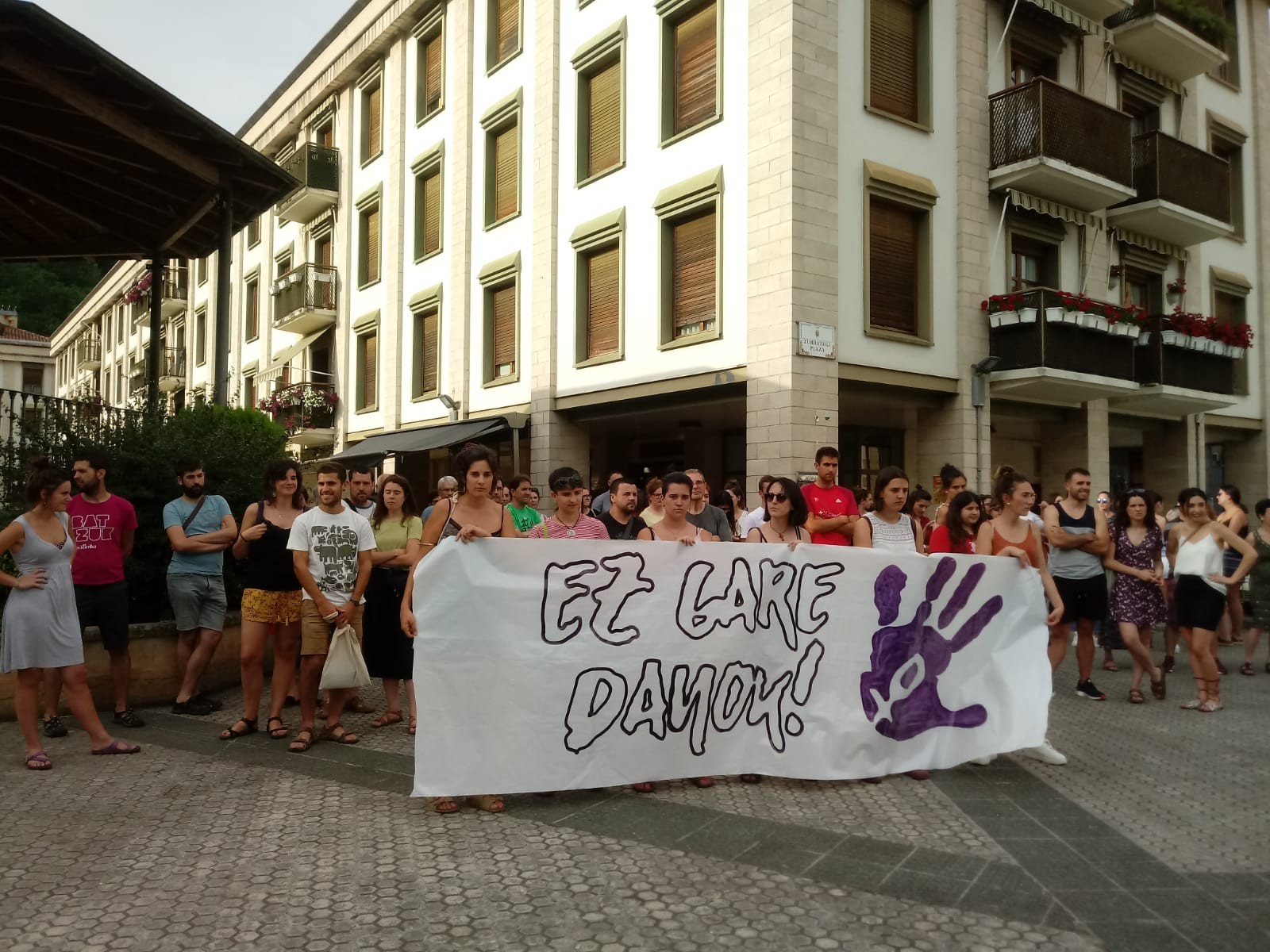 Indarkeria matxista salatu dute antzuolarrek