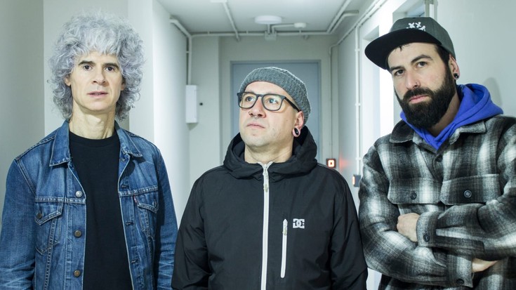 Kantuak "indartsu eta ozen" joko ditu Hiru Haundiak taldeak gaur Antixenan