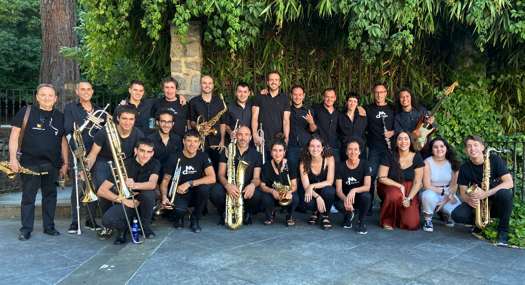 Arrasateko Big Band taldeak kontzertua joko du domekan, Torresoroan