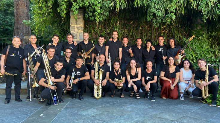 Arrasateko Big Band taldeak kontzertua joko du domekan, Torresoroan