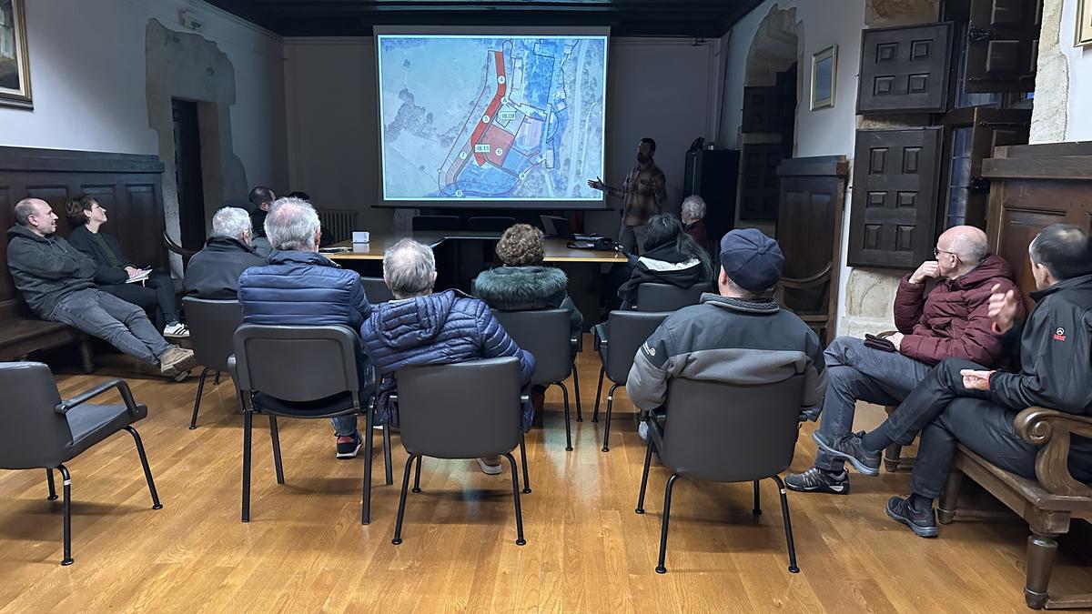 Udalak herritarrekin bilerak egin ditu Ibarrako bi gunetan etxebizitzak egiteko