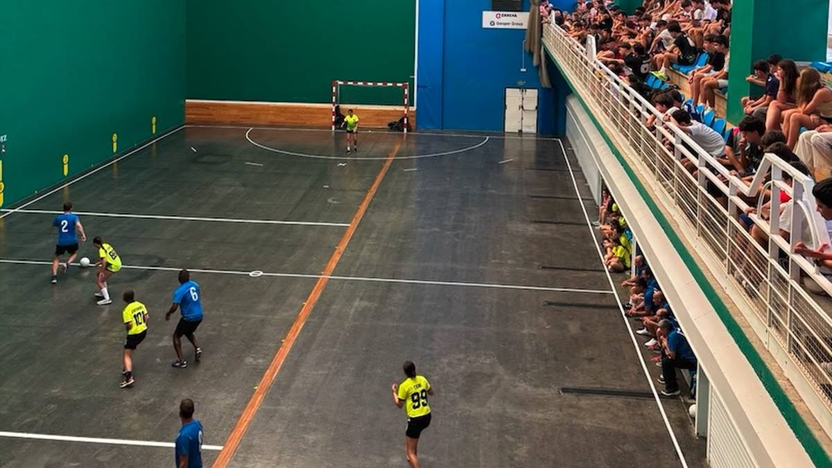 Hamazortzi taldek jokatuko dute asteburuko 24 orduko futbito txapelketa