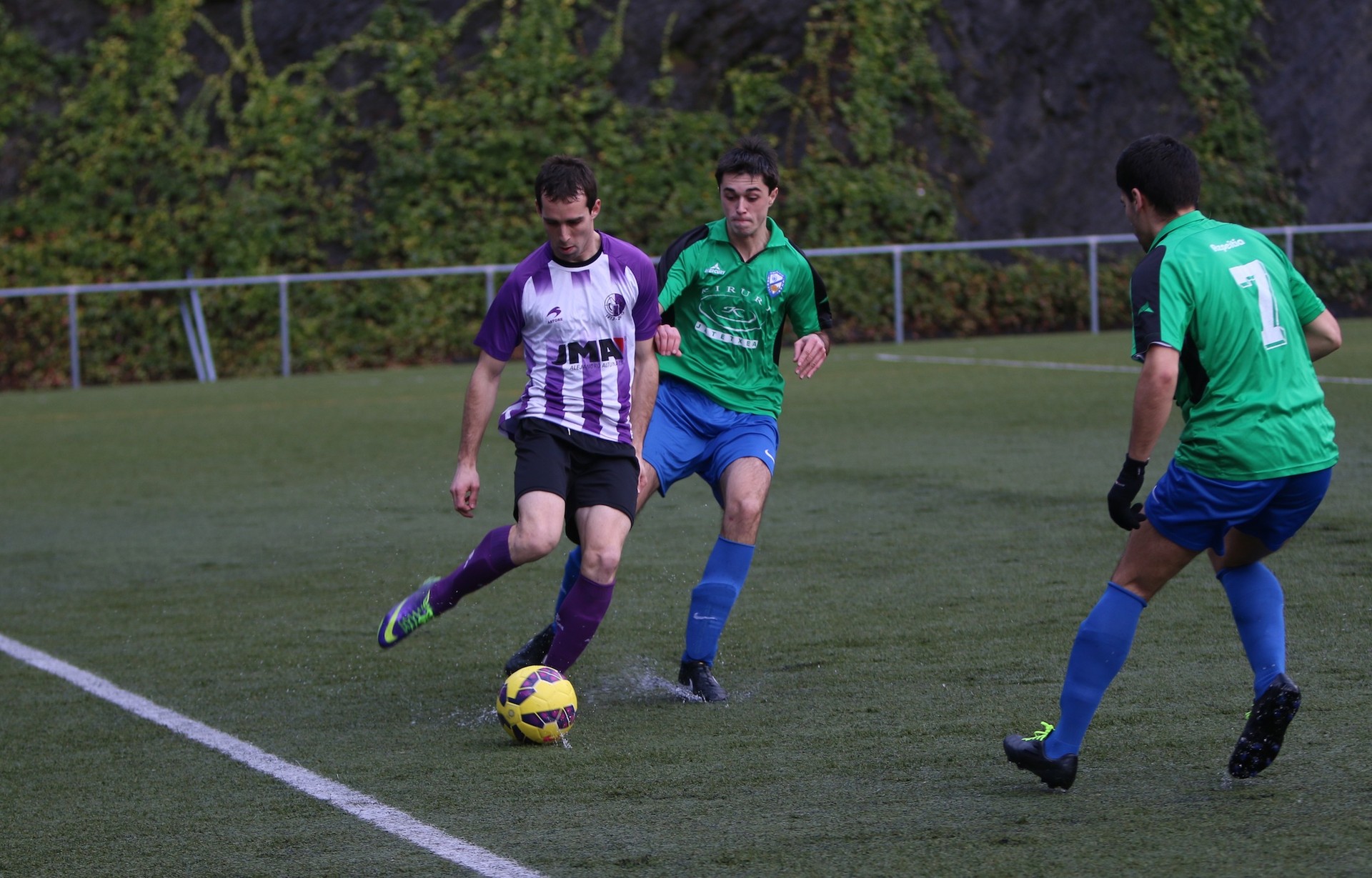 Luzapenean buelta eman partiduari eta 3-2 irabazi du Mondrak