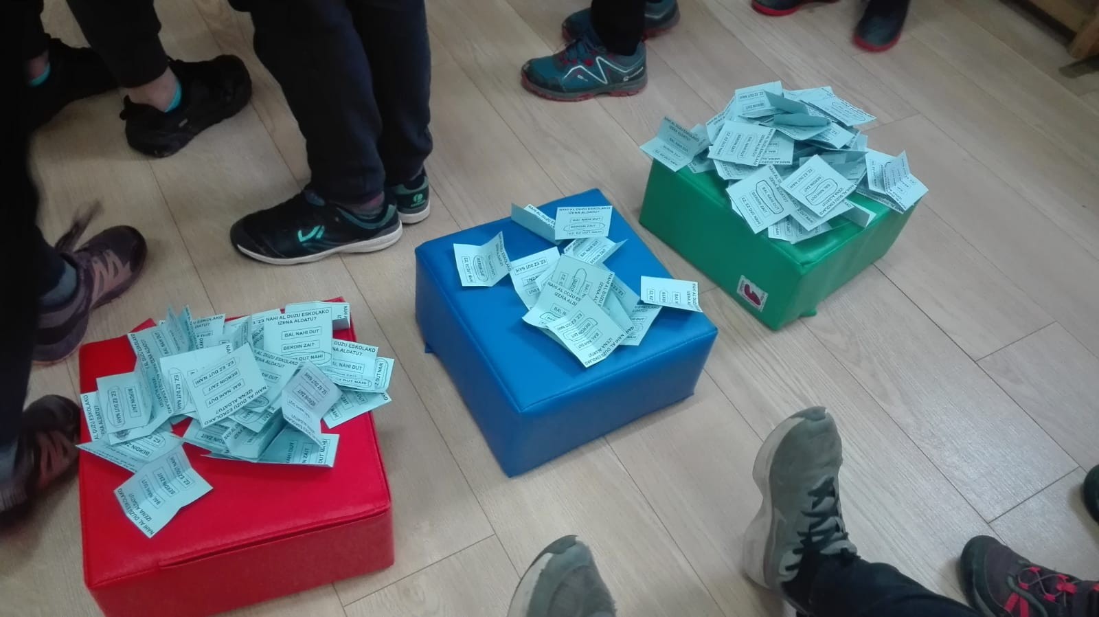San Martin eskolari izena aldatu nahi diola bozkatu du gehiengoak