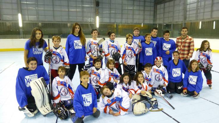 Euskadiko Ligako hockey partiduak ikusteko aukera bihar, Labegaraietan