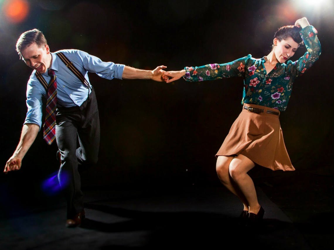 Hastapeneko swing dantza ikastaroa izango da zapatuan