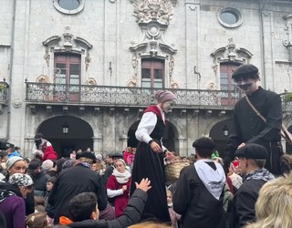 Gabon giroan murgildu da guztiz Debagoiena