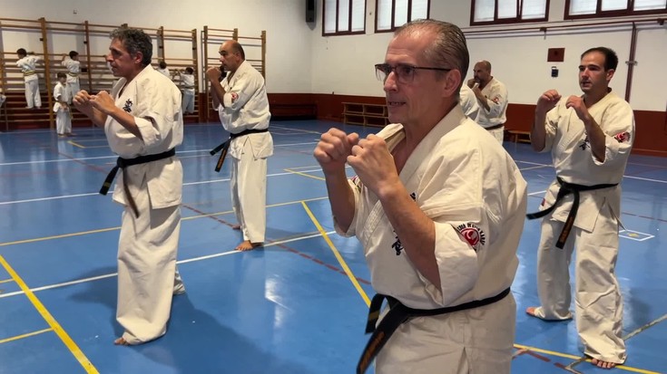 Aitor Albisua: "Bizitzarako baloreak ematen ditu karateak"