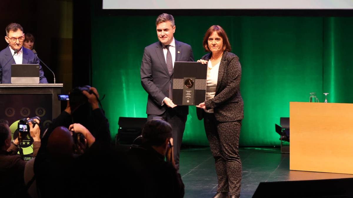 Goiena Komunikazio Taldeak Euskalit Fundazioaren Kudeaketa Aurreratuari Urrezko A saria jaso du