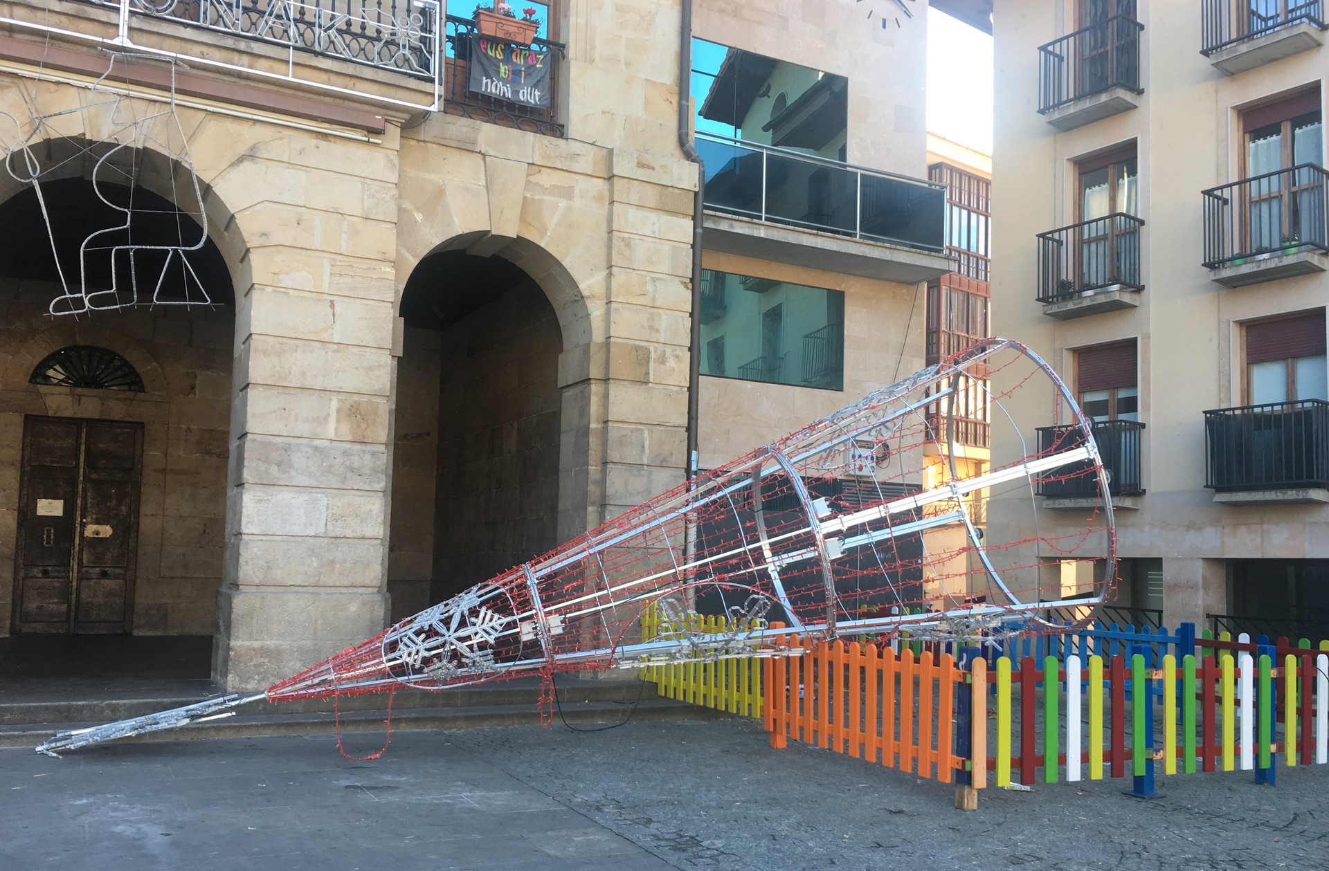"Noiz arte?" galdetu du Eskoriatzako alkateak