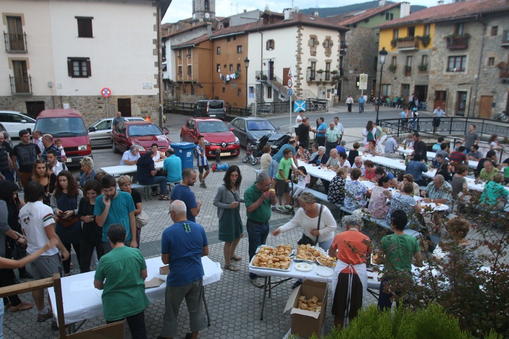 Kuban girotutako festa izango da aurtengo Elkartasun eguna
